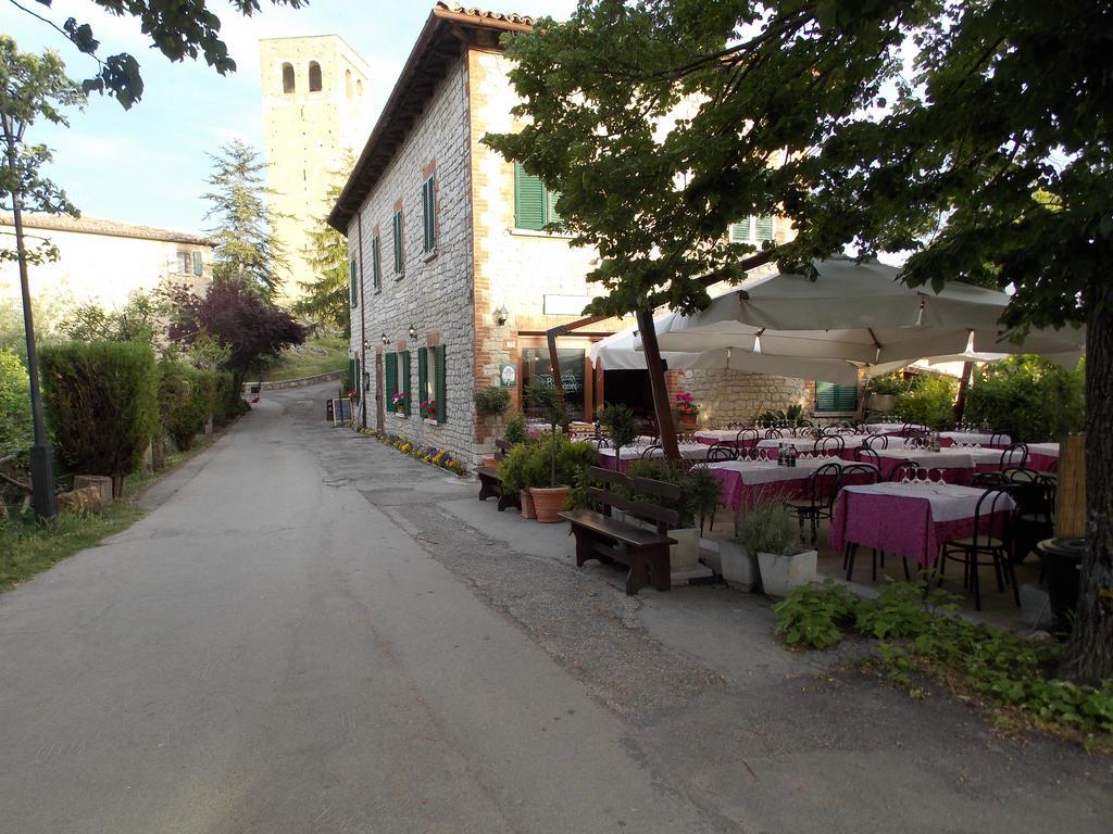 Osteria Belvedere San Leo Exteriör bild