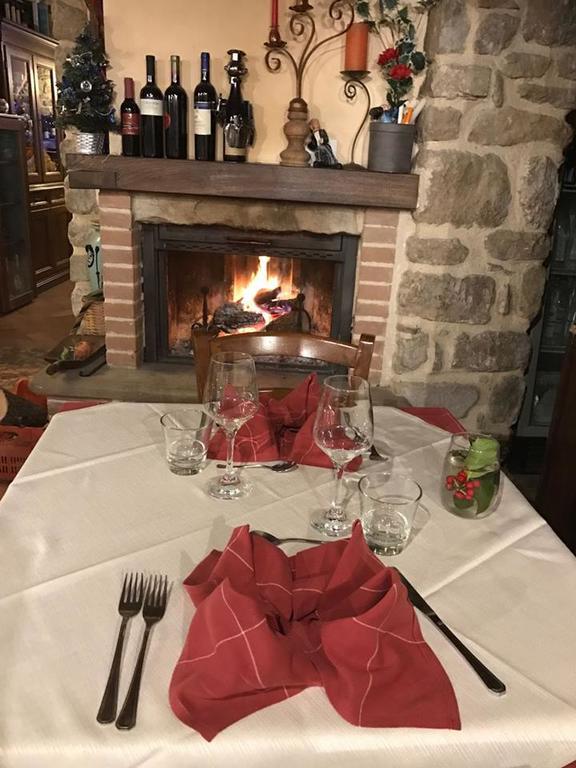 Osteria Belvedere San Leo Exteriör bild